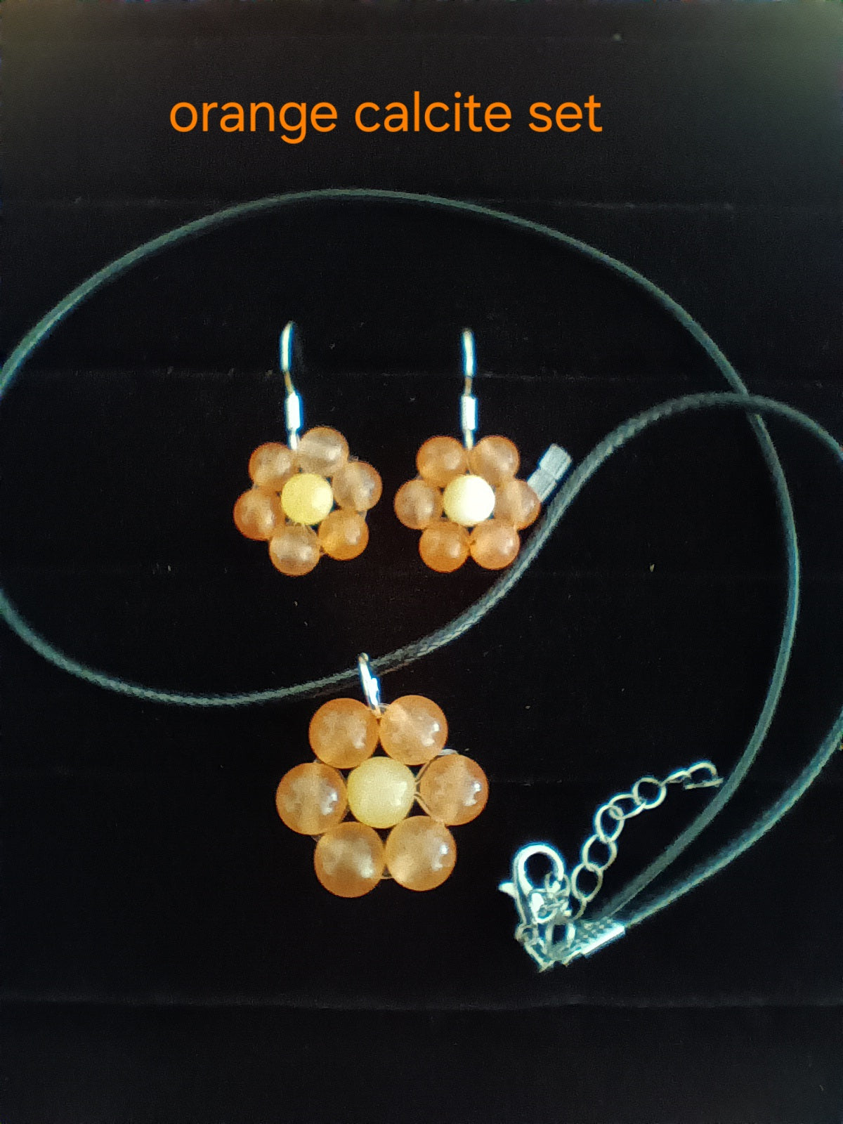 Flower earrings and pendant set