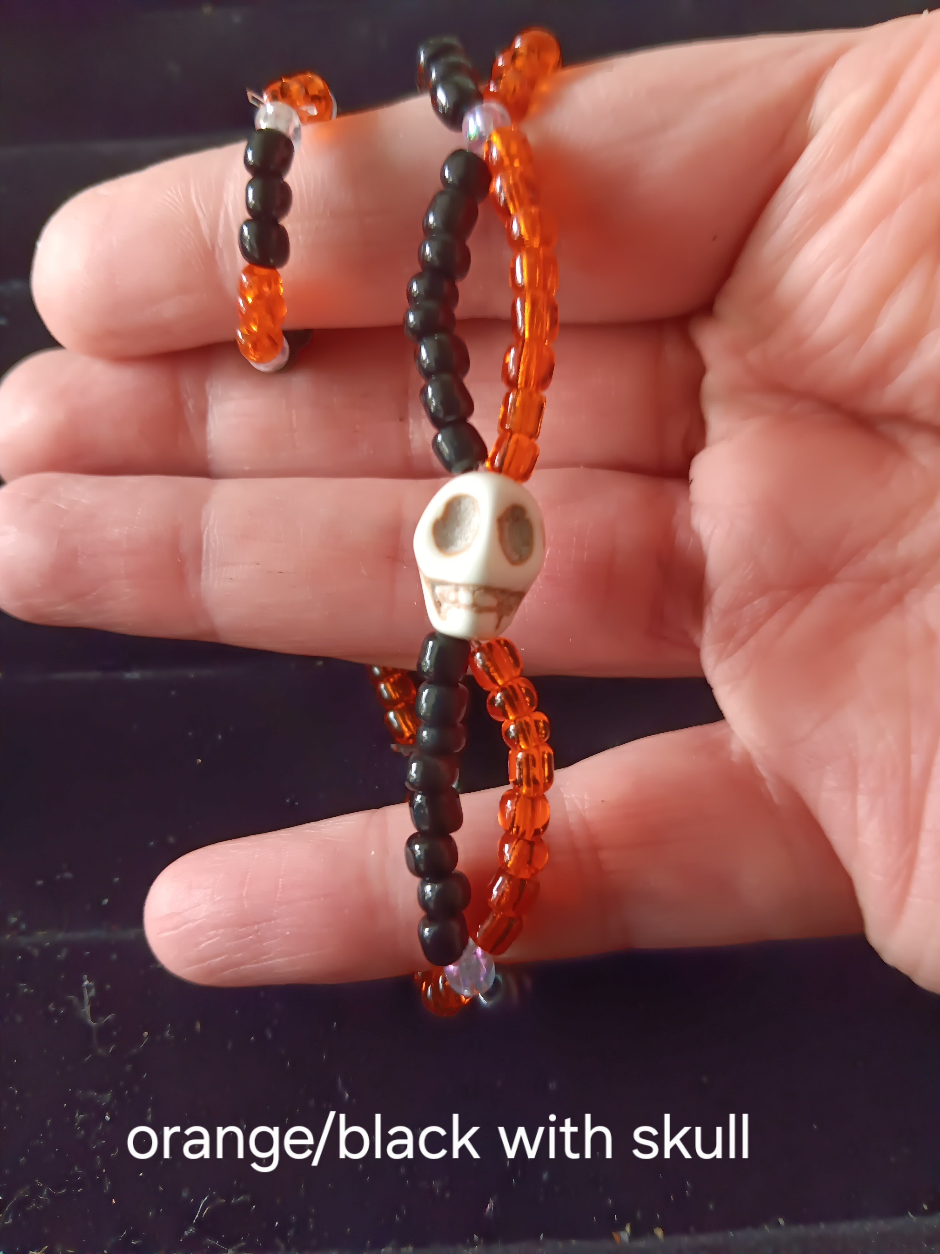 Skull twist set