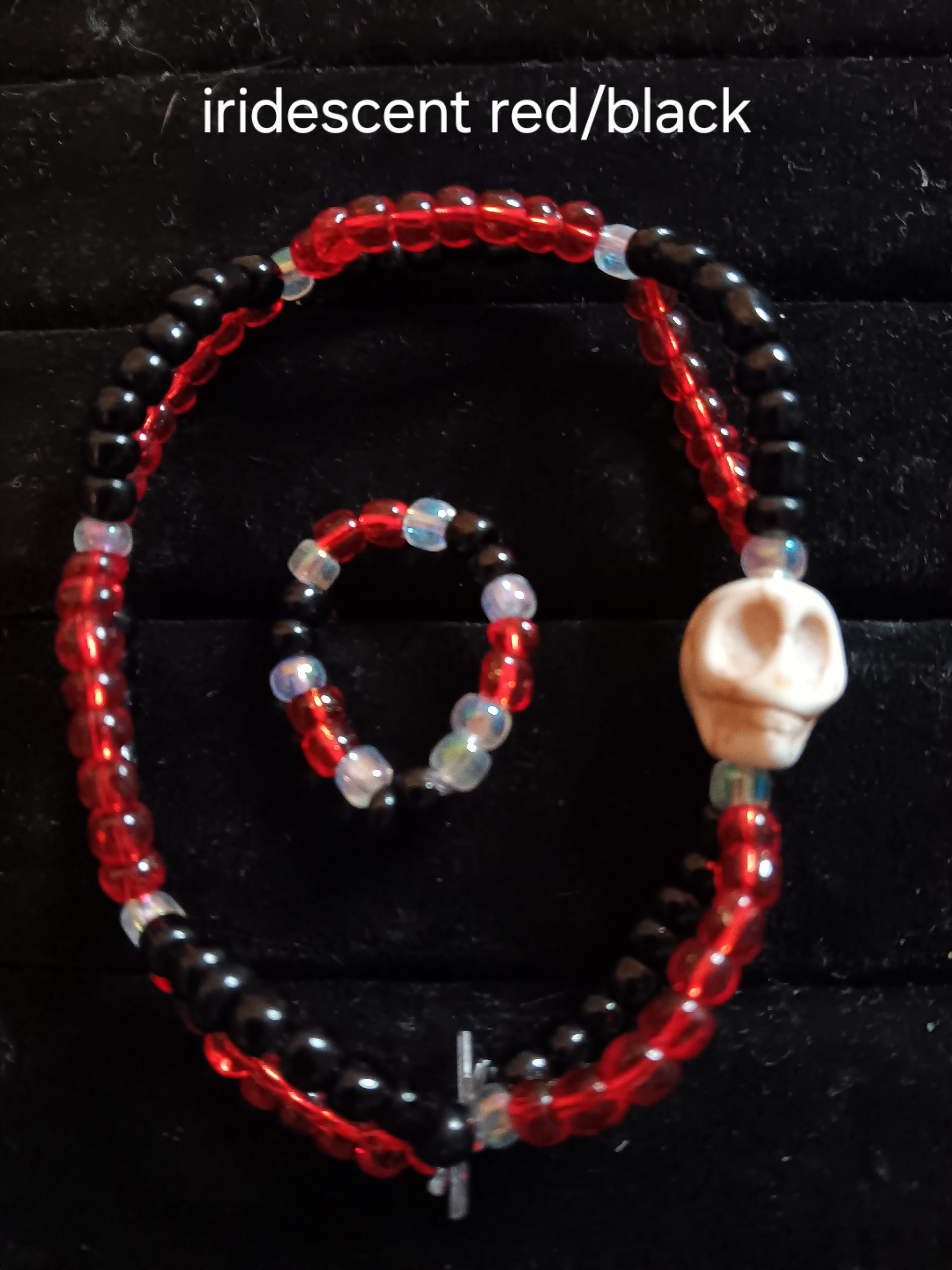 Skull twist set