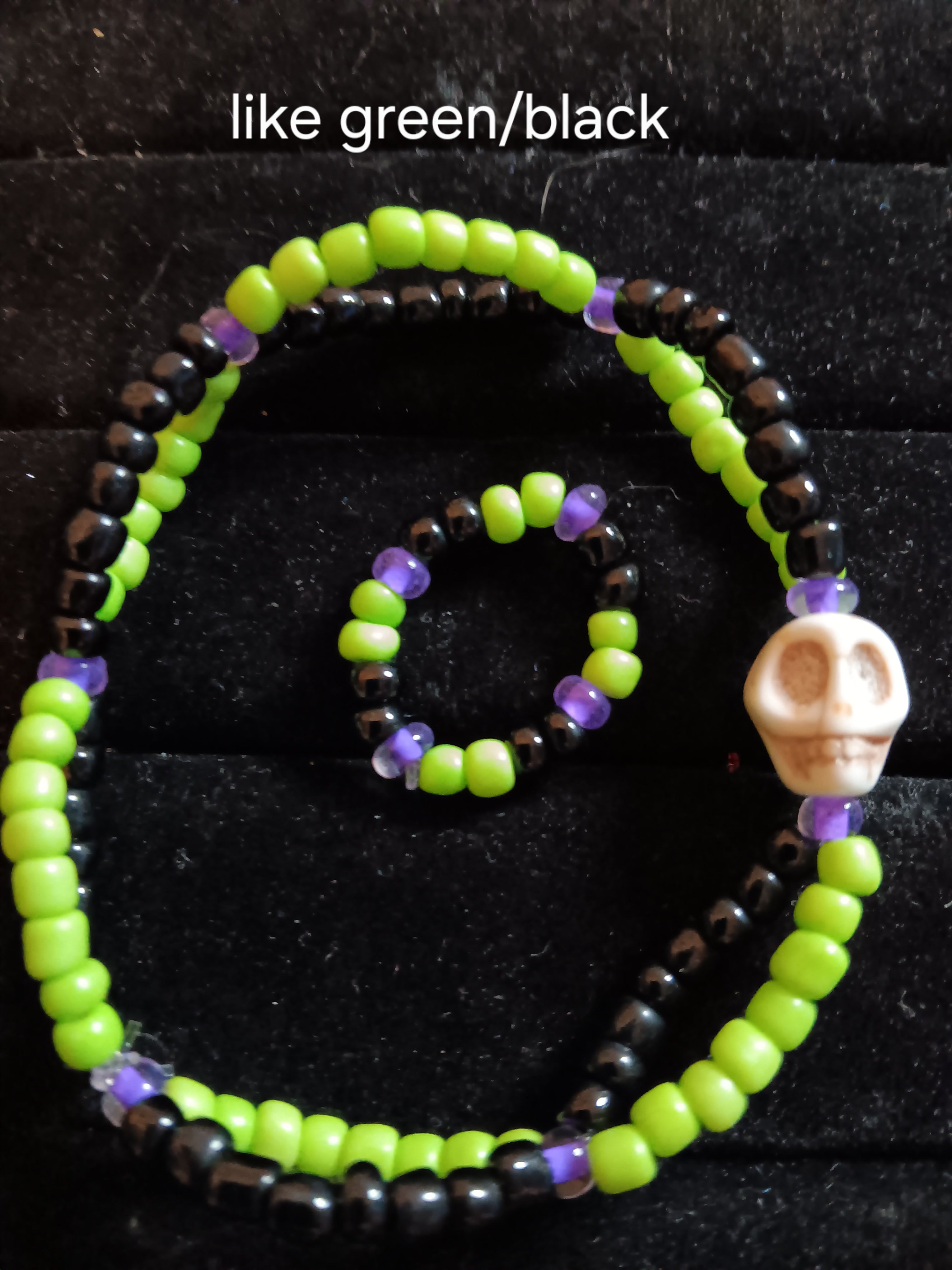 Skull twist set