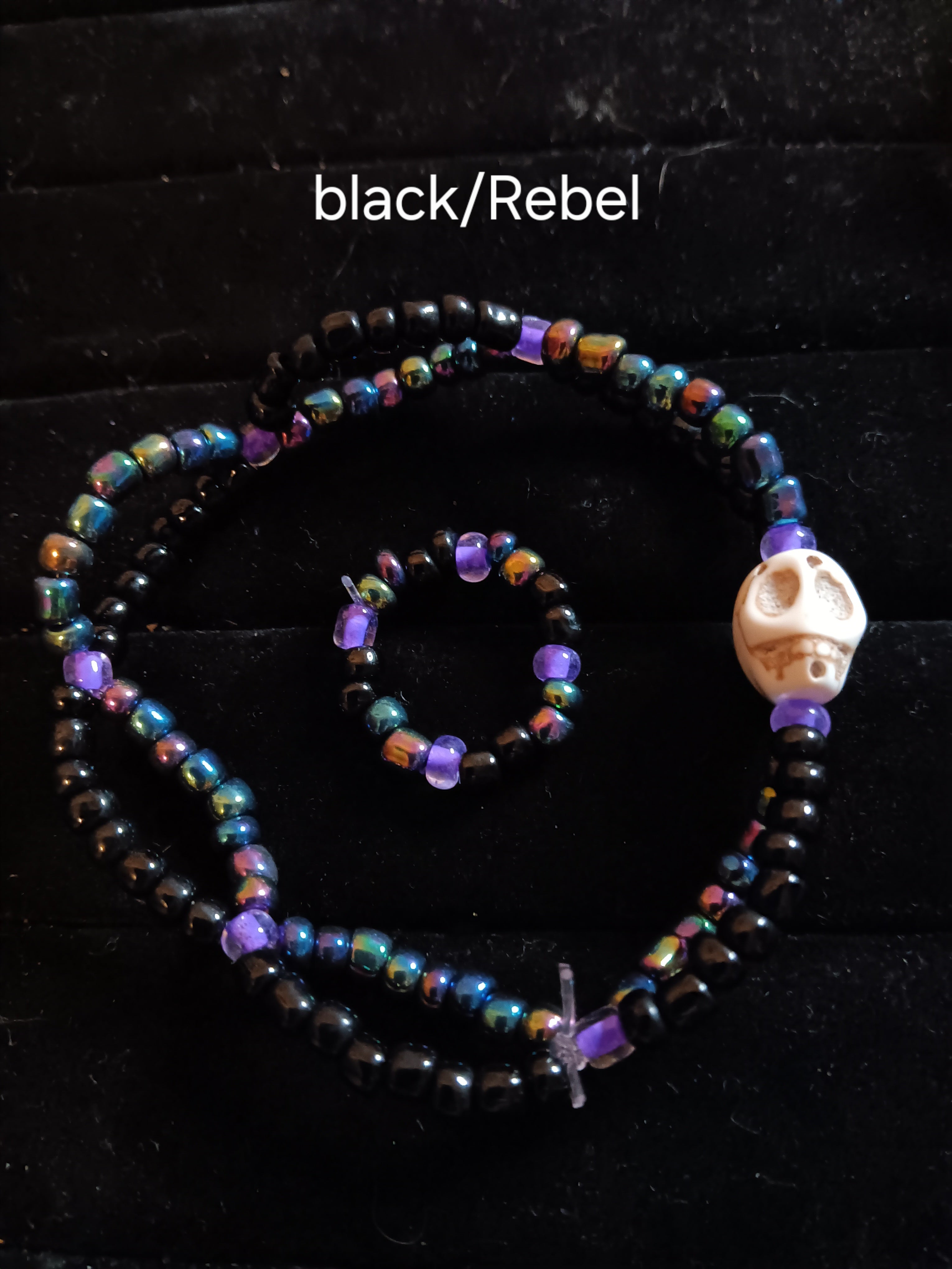 Skull twist set